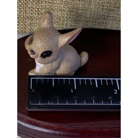 Bunny Rabbit miniature Porcelain figure Vintage M980 1.5 inch tall - Picture 7 of 10